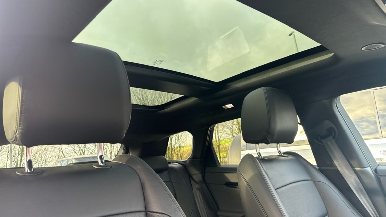 Land Rover Range Rover Evoque 1.5 P300e Dynamic SE 5dr Auto Hatchback